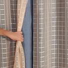 Cortina Blackout Cinza com Voil Xadrez 2,80 m x 1,60 m 100% Poliéster - Avelã