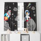Cortina Tecido Oxford Decorativa Astronauta e Foguete Espaço - 120x70cm