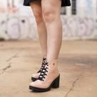 Coturno Bota Feminina Blogueira Salto Tratorado Original Muritalle 33 ao 42 Coturno Bota Feminina Blogueira Salto Tratorado Original Muritalle 33 ao 42