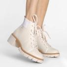Coturno salto baixo off white Moleca