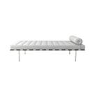 Couch Barcelona Cromado em Couro Natural Branco