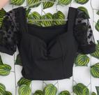 cropped preto