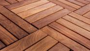 Deck Modular 30x30 ripado cumaru
