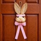 Decoração Páscoa Pendente Cabeça Coelho Com Laço Palha 40cm