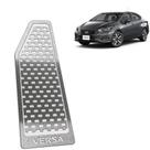 Descanso de Pé Nissan Versa 2024 - prata