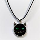 Descubra A Magia Com O Colar Do Gato Cheshire!