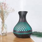Difusor Aromático Ultrassônico e Umidificador 400ml Madeira Escura Luminária LED 7 Cores Bivolt e Controle Remoto