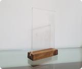 Display de Mesa em Pinus e Acrílico Transparente para Folhetos 15x21cm