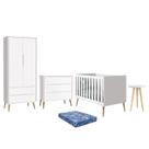 Dormitório Theo Retrô 2 Portas, Cômoda, Berço, Mesa de Apoio Branco Fosco com Pés Madeira Natural e Colchão - Reller Móveis