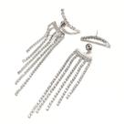 Ear cuff franjas e pedras