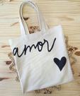 Ecobag com frase amor - 1 unidade Ecobag com frase amor - 1 unidade