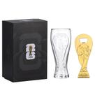 Edição oficial da Copa do Mundo FIFA de 2026 Copo de cerveja Pilsner de 17 onças e conjunto de presente abridor de garrafas de troféu de 6 polegadas 1 de cada Perfeito para festas, mancaves, dias de jogos, portas traseiras e churrasqueiras Conjunto de copos para colecionadores