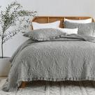 Edredão HORIMOTE HOME cinza escuro com babados queen size 3 peças