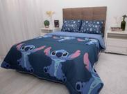 Edredom Casal Stitch premium da Portallar malha algodão dupla face cores sortidas rosa ou azul Edredom Casal Stitch premium da Portallar malha algodão dupla face cores sortidas rosa ou azul