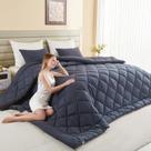 Edredom MIOTO Oversized King 325x305cm cinza para toda a temporada Edredom MIOTO Oversized King 325x305cm cinza para toda a temporada