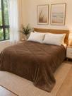 Edredom plush liso queen slim chocolate