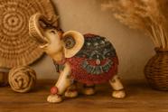 Elefante da Sorte em Resina Símbolo de Prosperidade, Proteção e Energia Positiva para o Lar Elefante da Sorte em Resina Símbolo de Prosperidade, Proteção e Energia Positiva para o Lar