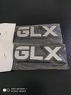 Emblema glx prata material acrílico
