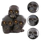 Enfeite de Resina 3 Crânios Preto Com Luz - 46cm