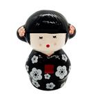Enfeite Japonesa Kokeshi Cerâmica Preta Felicidade do Lar Enfeite Japonesa Kokeshi Cerâmica Preta Felicidade do Lar