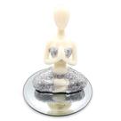 Enfeite Yoga Decorativa Orando com Bandeja Espelhada 12 cm Enfeite Yoga Decorativa Orando com Bandeja Espelhada 12 cm