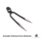 Enxadão 2 Dentes Ferro Redondo Sem Cabo - Fundição Petrópolis