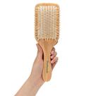 Escova de cabelo em forma de pá GranNaturals com cerdas de madeira para cabelos grossos Escova de cabelo em forma de pá GranNaturals com cerdas de madeira para cabelos grossos