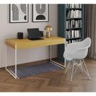 Escrivaninha Industrial Office Estudo Malta Canela 137x53cm com 1 Poltrona Branca Eames Eiffel Base Escrivaninha Industrial Office Estudo Malta Canela 137x53cm com 1 Poltrona Branca Eames Eiffel Base