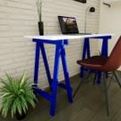 Escrivaninha Mesa Escritório Cavalete Pes Em Pratica 120cm Azul Del Rey E Branca Escrivaninha Mesa Escritório Cavalete Pes Em Pratica 120cm Azul Del Rey E Branca