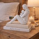 Escultura Decorativa Mãe e Filho Poliresina Branco-14,6x17cm Escultura Decorativa Mãe e Filho Poliresina Branco-14,6x17cm