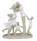 Escultura Família Casal Com Dois Meninos e Uma Menina Em Resina