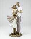 Escultura Familia Casal Com Filha Em Resina