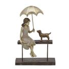 Escultura Familia Mulher Com Cachorrinho Em Resina - Espressione