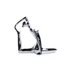 Escultura Yoga Prata Em Porcelana Pose Rei Pombo 22x20cm