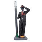 Escultura Zé Pelintra no Poste com Terno Preto 28 cm Resina