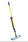 Esfregão de Limpeza Pulse Amarelo incluso 2 Mops Rubbermaid