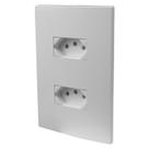 Espelho 4x2 Com Tomada Dupla 10A Monobloco Bivolt I9 Ilumi