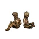 Estátua de escultura europeia vintage lendo resina de menino e menina