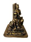 Estatua Maçonaria Mestre Maçom Betume em resina 15x12
