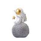 Estatueta BUTILIVEEN Astronaut Fishing Star Space Decor 17 cm