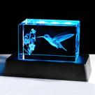 Estatueta de beija-flor de cristal YWHL 3D gravada a laser com base de luz