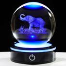 Estatueta de elefante 3D YWHL, bola de cristal com base de luz colorida, presente de elefante para mulheres e homens no Natal ou aniversário, bola decorativa de vidro de esfera cheia gravada a laser 3D para casa ou escritório (80 mm)