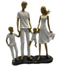 Estatueta Família Com Dois Filhos Meninos Decoração