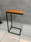 Estilo Industrial para Mesa Compacta Eletrônicos