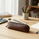 Estojo Escolar Couro Legítimo Marca VOLPE Elegante e Compacto para Lápis e Canetas