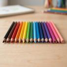 Estojo Lápis De Cor 24 Cores Tris Triangular Mina Macia 3,0mm Escolar Arte E Diversão Em Família Com Inovação ColorADD -
