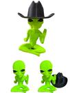 Et Alien Sentado Cowboy