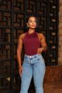 Faraya Jeans Calça Flare Preta com strass/brilho aplicação Cintura alta com lycra modela bumbum tendência rodeio - 42