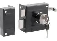 Fechadura De Sobrepor Portão Stam 701/80 Preta Cilindro Inox Para Porta Ferro E Madeira Fechadura De Sobrepor Portão Stam 701/80 Preta Cilindro Inox Para Porta Ferro E Madeira