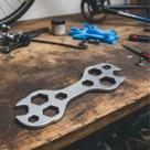 Ferramenta para Apertar Porcas de Bicicleta 10 em 1: Chave Multifuncional em Aço Carbono Original